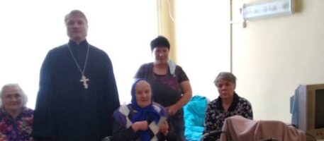 Иерей Вадим Грицков посетил пациентов палат сестринского ухода Уваровичской участковой больницы