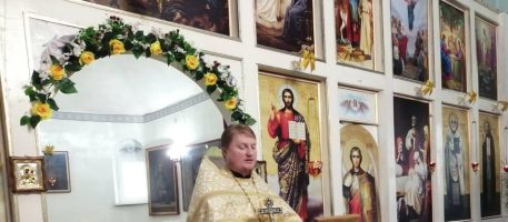Божественная литургия в день памяти святителя Николая Чудотворца