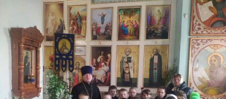 Экскурсия в храме в честь Дня православной книги